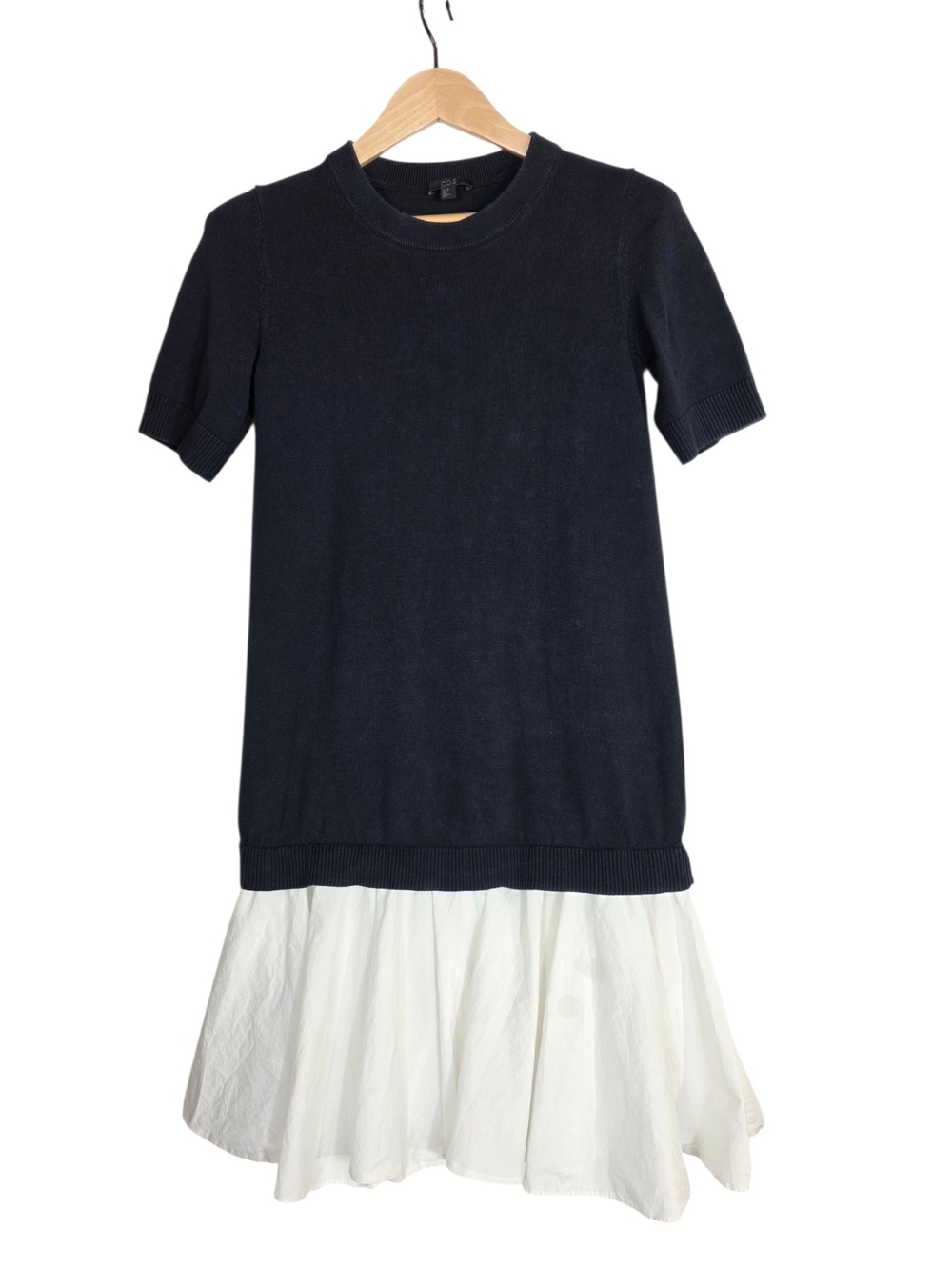 COS Navy Cotton Knit Short Sleeve Top with White Skirt Hem